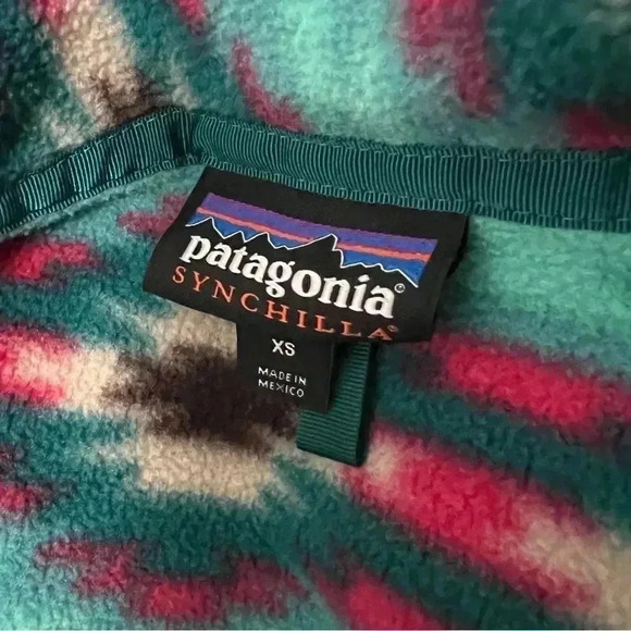 Patagonia Aztec Print Synchilla Pull Over - Picture 6 of 6